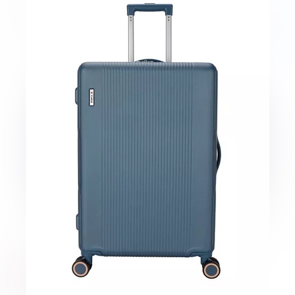 Tag Handbags - Tag Gateway  Piece Hard side Spinner 20“ Luggage suitcase $439